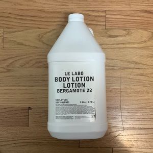 LE LABO Bergemote 22 body lotion (half full gallon)